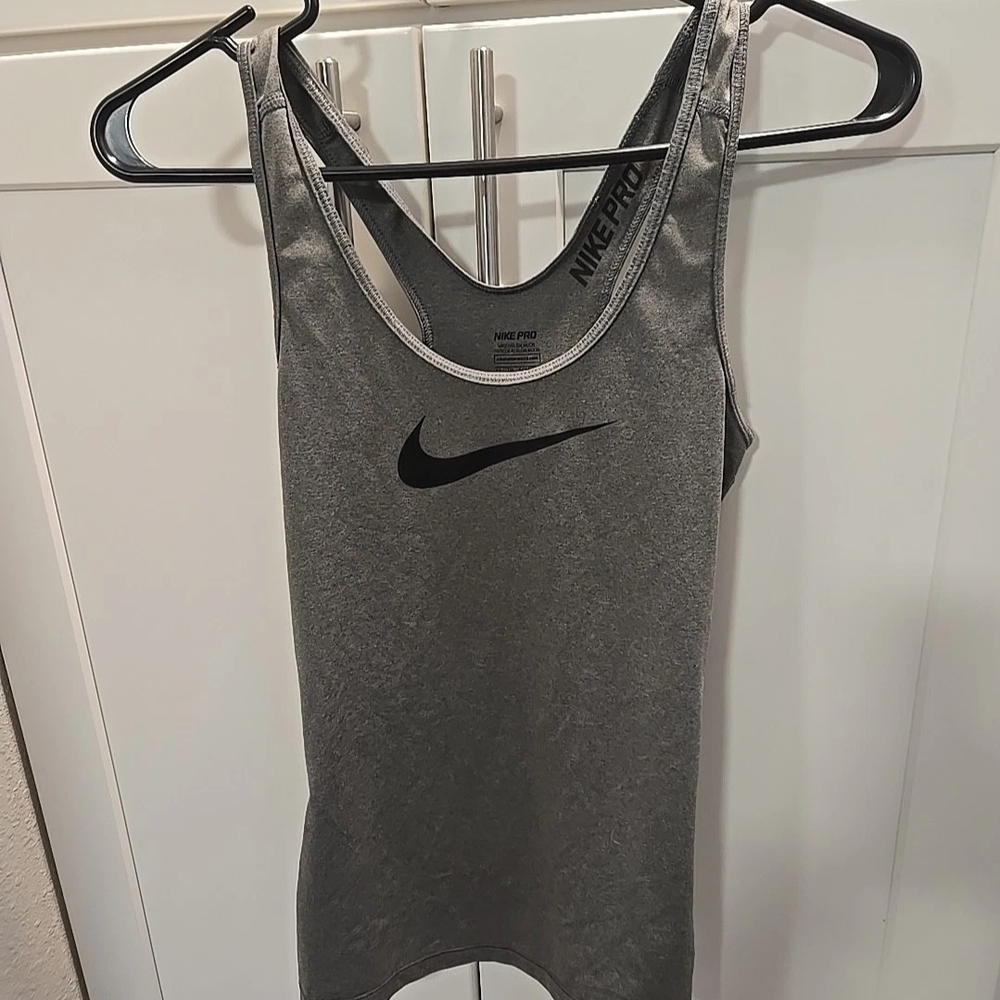 Nike Dri Fit Pro Womens Gray Athletic Tank Top